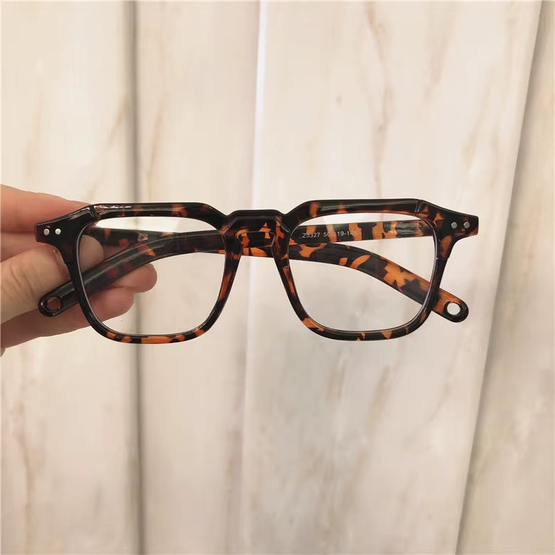 New Sunglasses Fashion Men and Women Jumping Di Hip Hop Couple Glasses Super Fire Retro Sunglasses